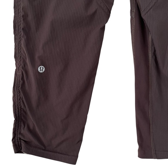 Lululemon‎ Dance Studio Mid-Rise Crop 25" in Chocolate Brown Size 2 - Picture 9 of 13